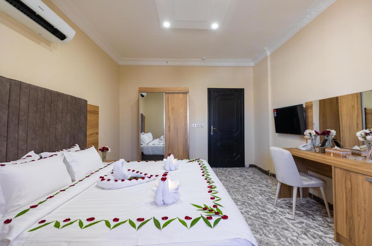 Lavent Park Hotel Suites Jeddah Exterior photo