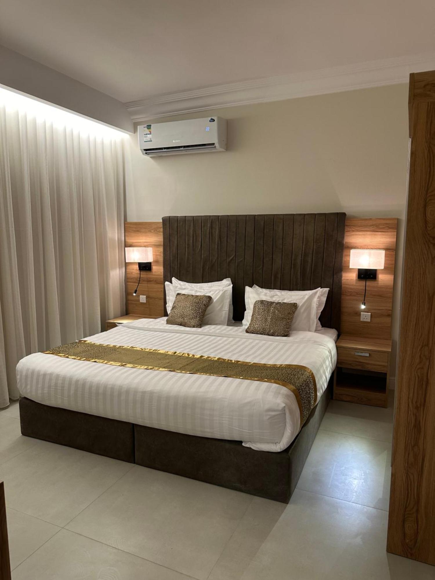 Lavent Park Hotel Suites Jeddah Exterior photo
